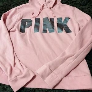 Cropped pink sweatshirt